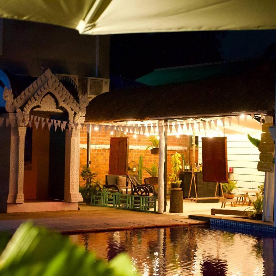 באטאמבנג Vimean Sovannaphoum Resort מראה חיצוני תמונה