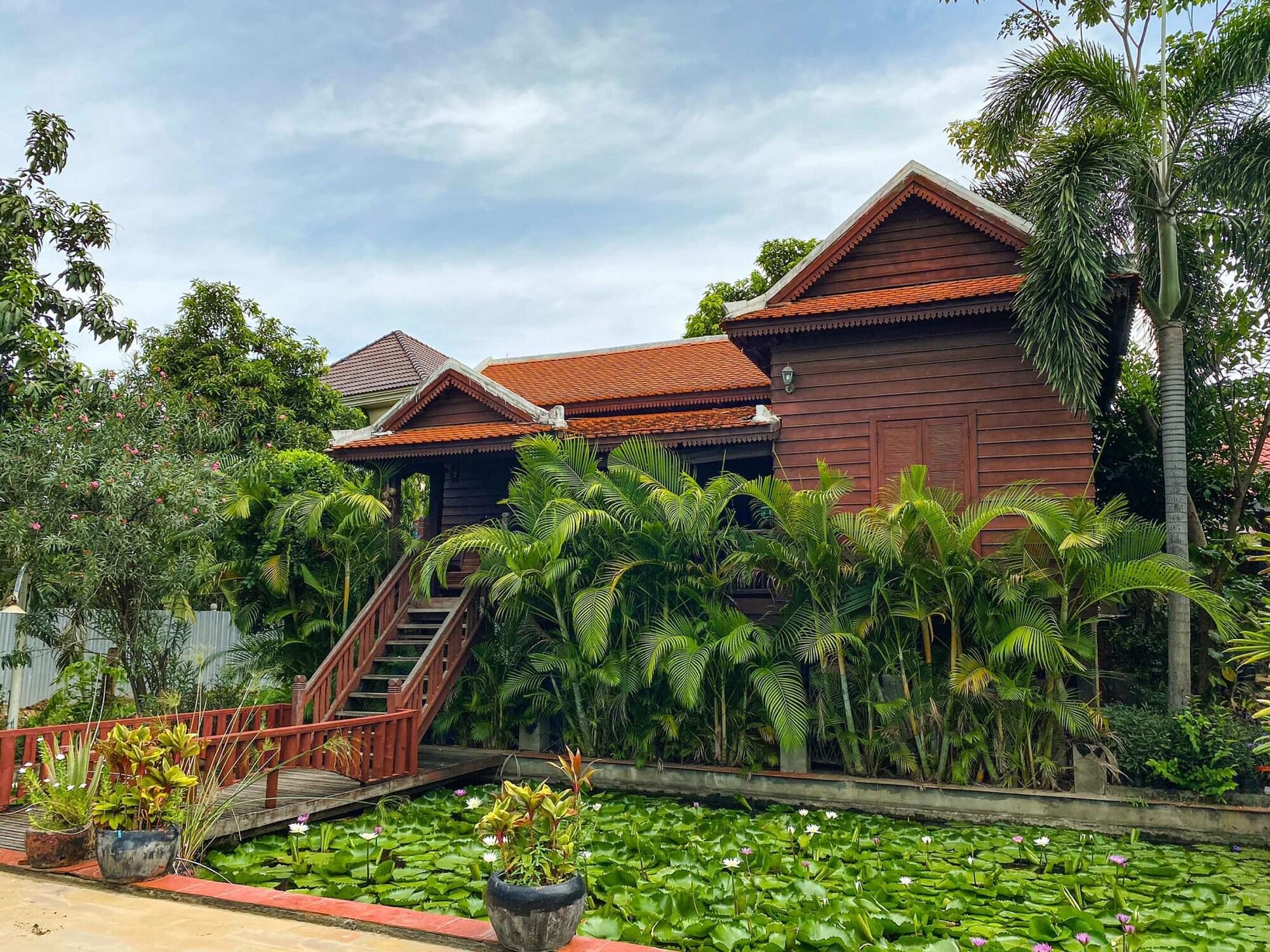 באטאמבנג Vimean Sovannaphoum Resort מראה חיצוני תמונה