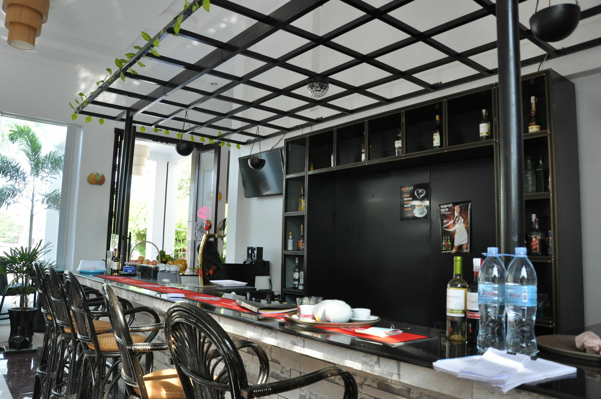 באטאמבנג Vimean Sovannaphoum Resort מראה חיצוני תמונה